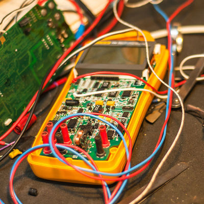 Phòng thí nghiệm kiểm tra chứng nhận Fcc Sản phẩm học tập điện tử được phê duyệt Kiểm tra điện Kiểm tra và xác thực của bên thứ ba