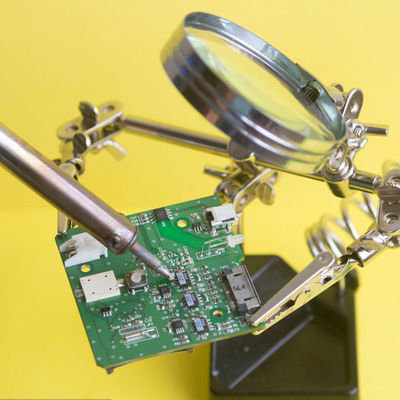 Phòng thí nghiệm kiểm tra pin Lithium Ion Ăn chay Phòng thí nghiệm bên thứ ba IEC EN 62133 60950-1 Dịch vụ xác thực bên thứ ba