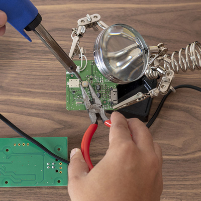 Phòng thí nghiệm thử nghiệm điện CE FCC CCC UL trong phòng thí nghiệm chiếu sáng